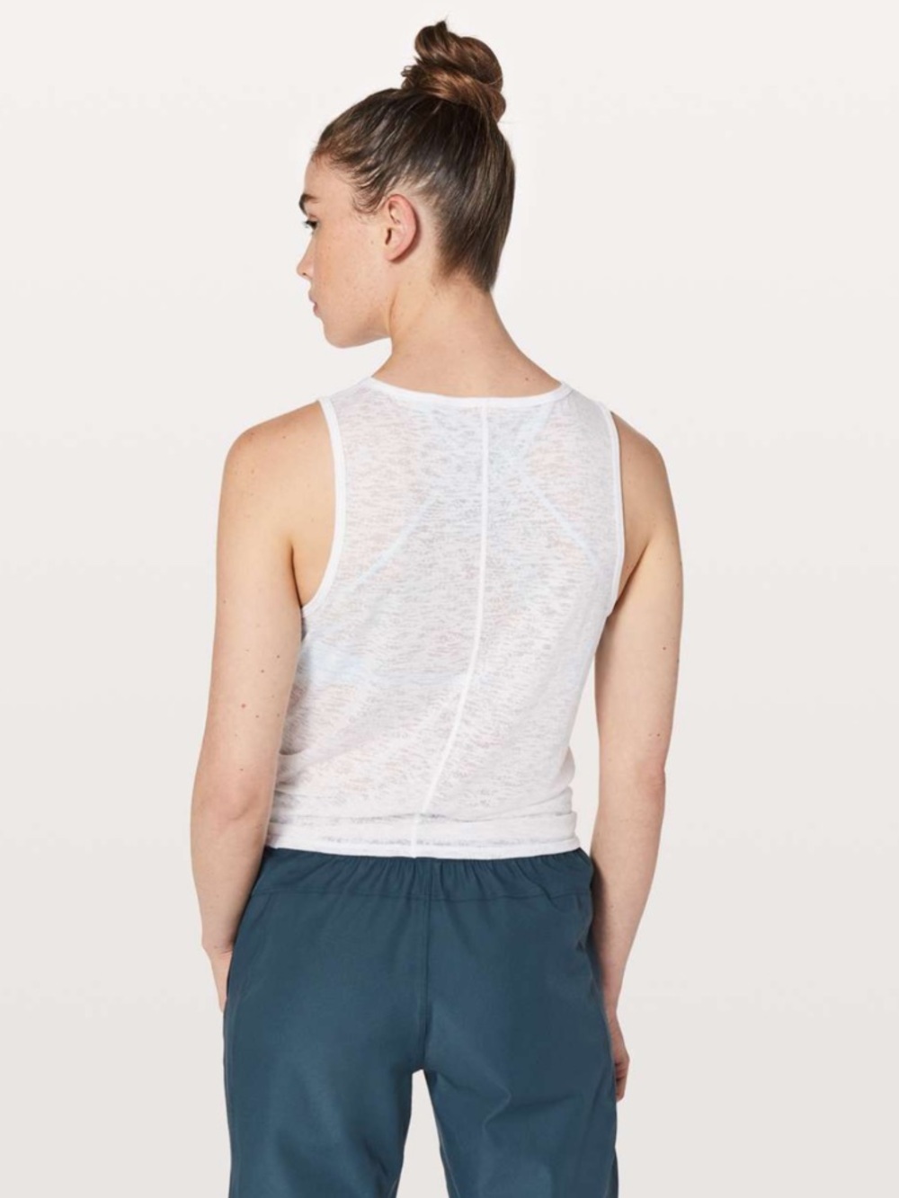 Lululemon Breeze Through Twist Tank in White Twist-Front Sleeveless Top size 6 - Picture 2 of 7